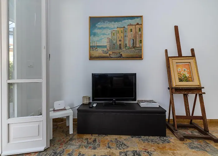 Casa Lella Con Giardino E Parcheggio Privato