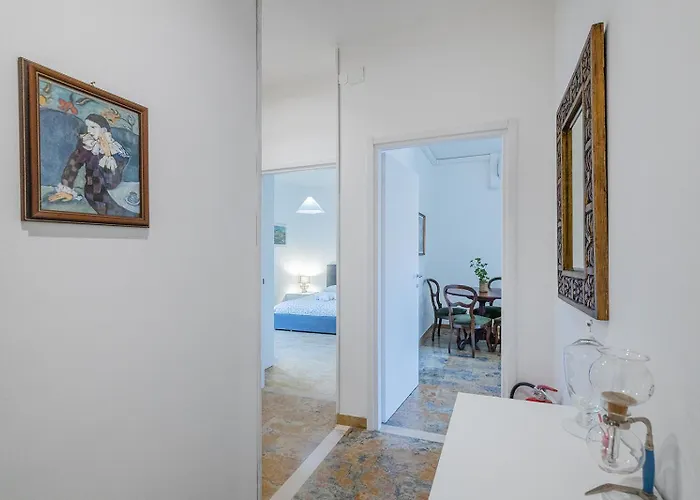 Casa Lella Con Giardino E Parcheggio Privato Finale Ligure