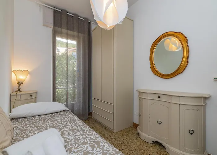 Apartment Casa Lella Con Giardino E Parcheggio Privato *