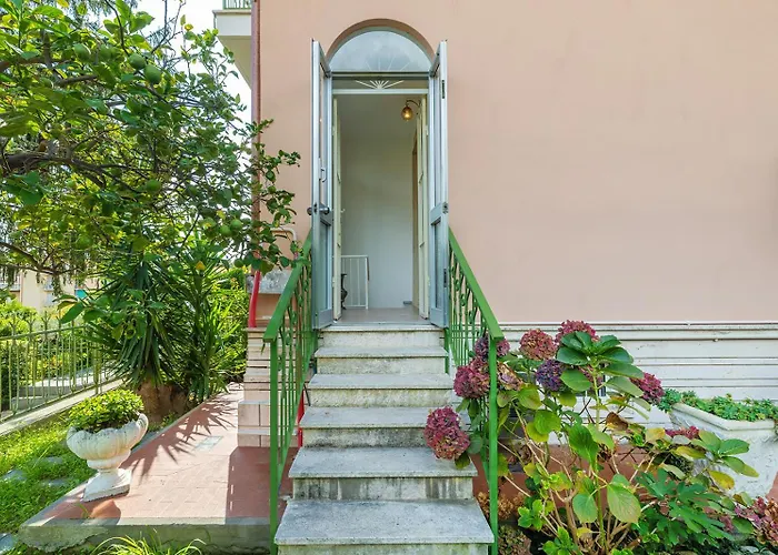 Apartment Casa Lella Con Giardino E Parcheggio Privato Finale Ligure