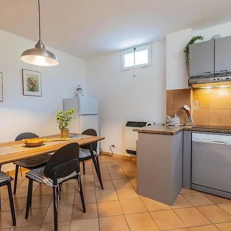 Lägenhet Casa Lella Con Giardino E Parcheggio Privato Finale Ligure