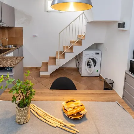 Casa Lella Con Giardino E Parcheggio Privato * Finale Ligure