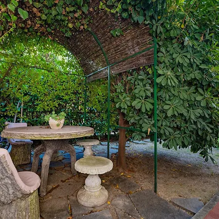 Lägenhet Casa Lella Con Giardino E Parcheggio Privato *