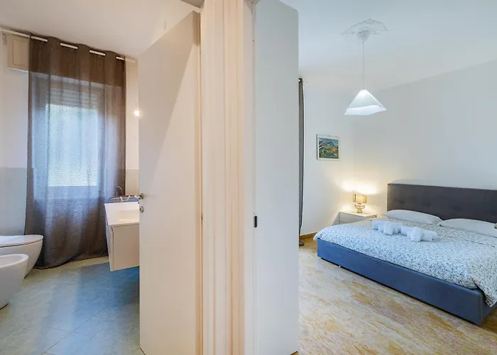 Casa Lella Con Giardino E Parcheggio Privato Appartement Finale Ligure